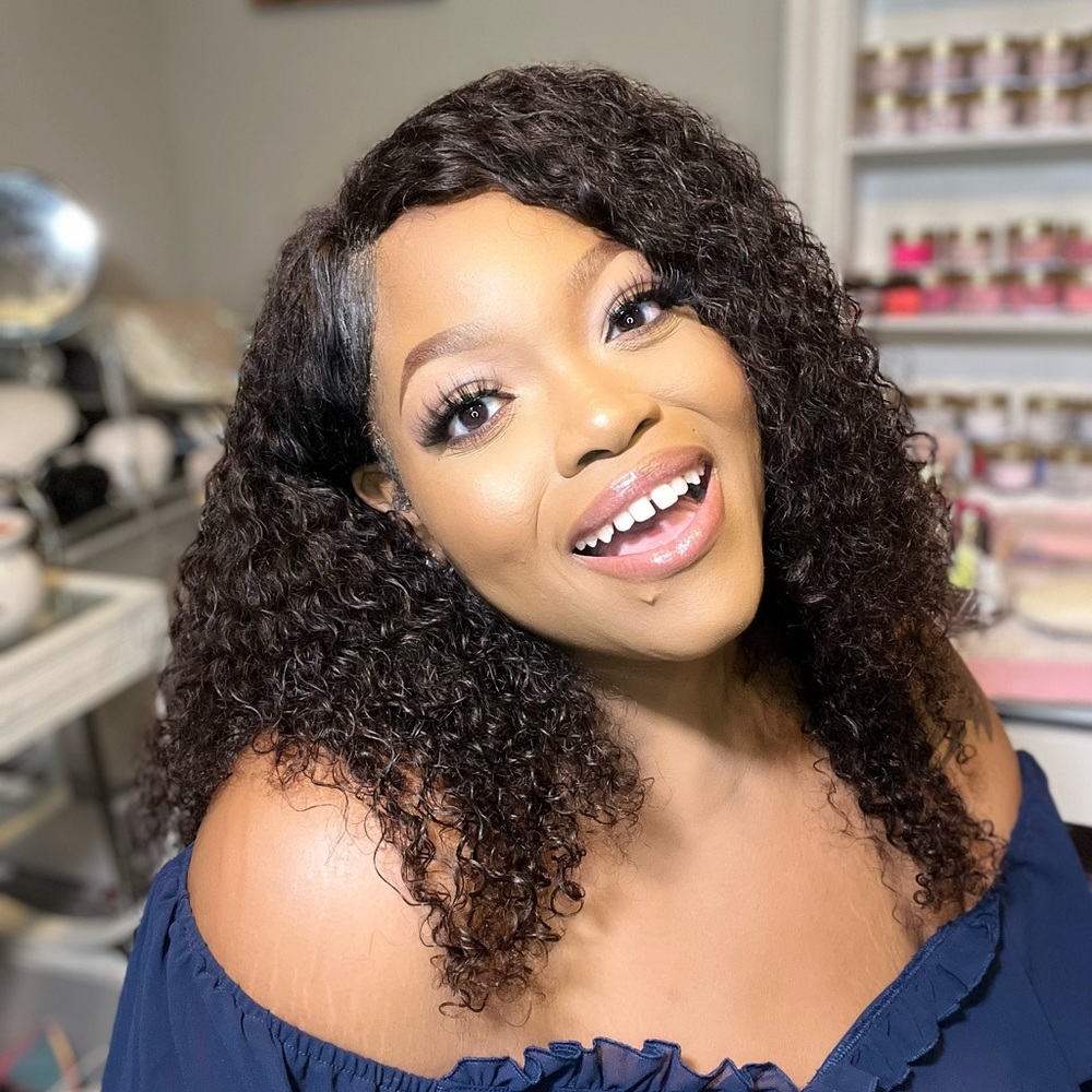 Meet your Posher, Tandia